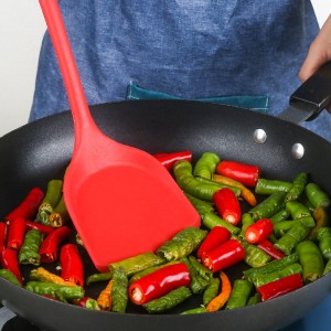 Extended handle silicone pot spatula frying spatula insulated kitchenware with hanging handle for kitchen cooking and stir frying spatula