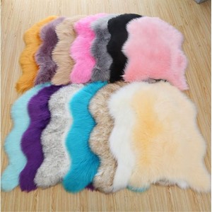 Factory specializes in cross-border household carpets, bedrooms, living rooms, imitation wool plush carpets, sheepskin shaped irregular wool pads