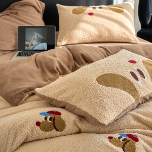 Soft and Sticky~Fully Matte Milk Velvet Four Piece Set Winter Thickened Coral Velvet Children's Towel Embroidered Quilt Set Three Piece Set 4