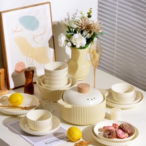 Home ceramic tableware, bowls, plates, noodles, soup bowls, fish plates, free combination gift, anti slip, high aesthetic value, light luxury, vertical patterned cream